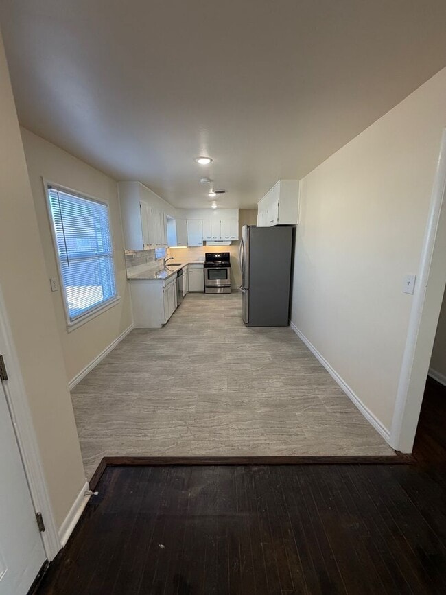 Photo - Great older home!