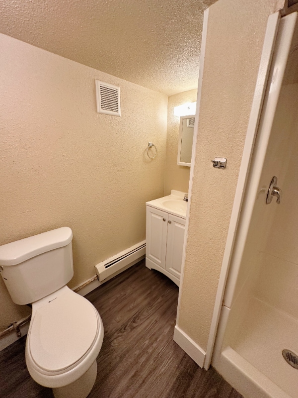 Photo - 748 Cook Ave