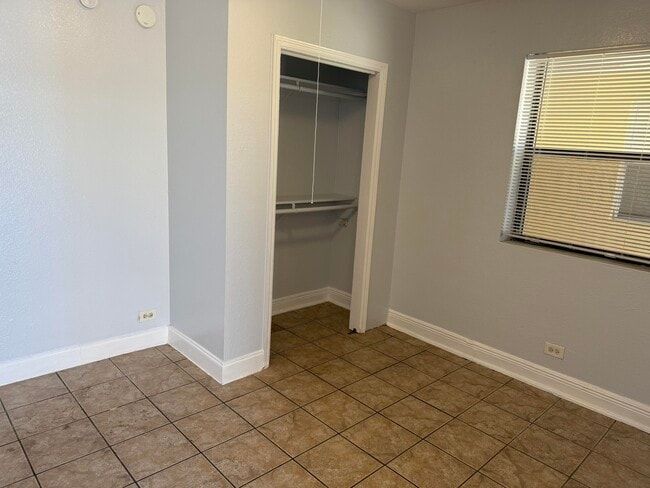 Photo - 3300 Broadway Unit 11