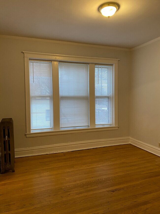 Photo - 4300 N Richmond St Unit 2