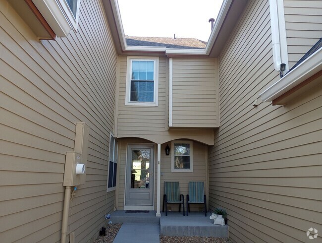 Building Photo - Fair Ave -  3 bed, 3 bath 1710 sf. * Great... Rental