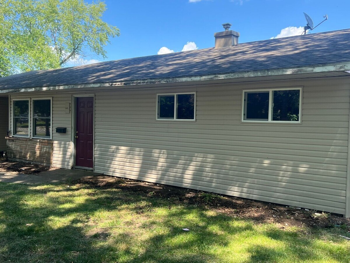 Photo - 171 Tilton Park Dr House