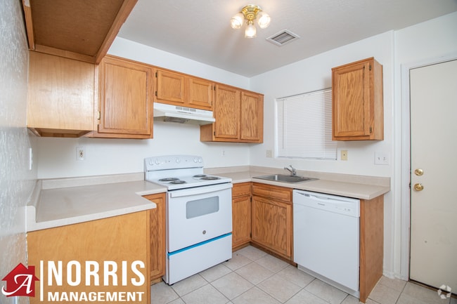 Building Photo - 9874 W Leander Dr Unit #A (176) Rental