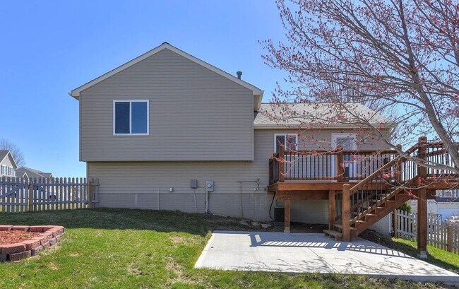Photo - 15304 Bondesson St