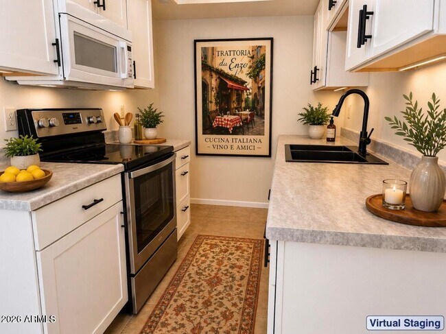 Photo - 286 W Palomino Dr