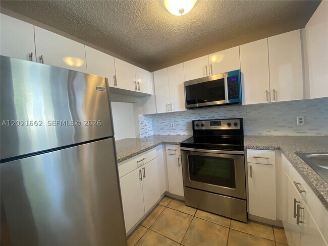 Building Photo - 3263 Kirk Rd Unit 2