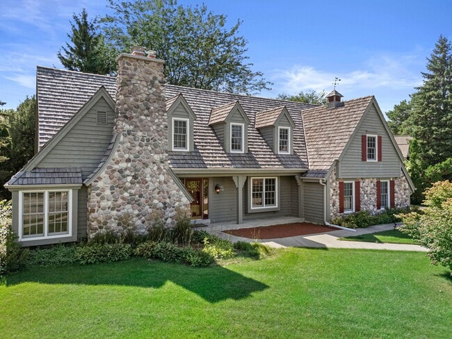 Photo - N37W6989 Wilson St