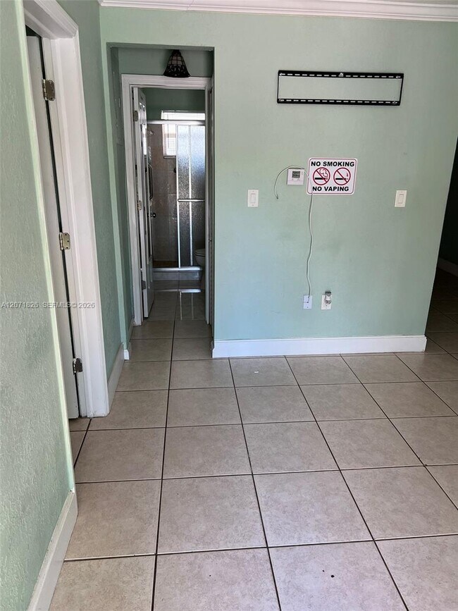 Photo - 6101 Rodman St Unidad 2
