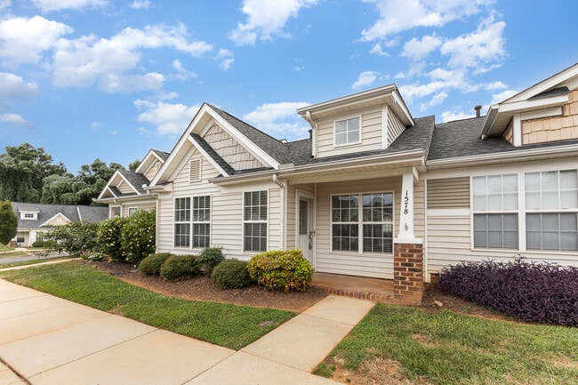 Photo - 1578 Tiana Way