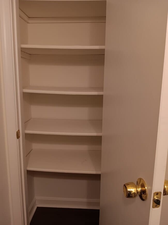 Photo - 8607 Beekman Pl