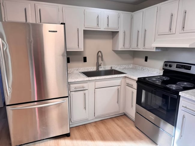 Photo - 147 State St