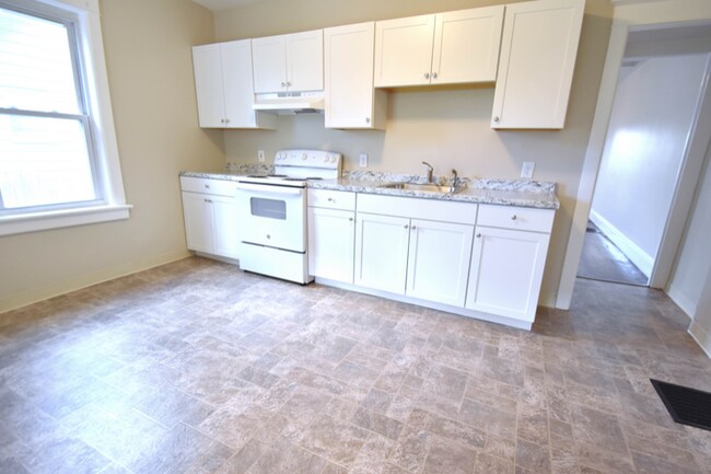 Photo - 109 E Wilkes Barre St