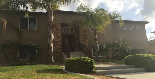 House in North Bakersfield COMING SOON! - House in North Bakersfield COMING SOON!