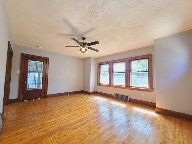 Photo - 2144 N 63rd St