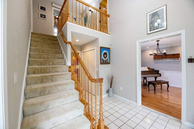 Photo - 5 Arrowood Ln