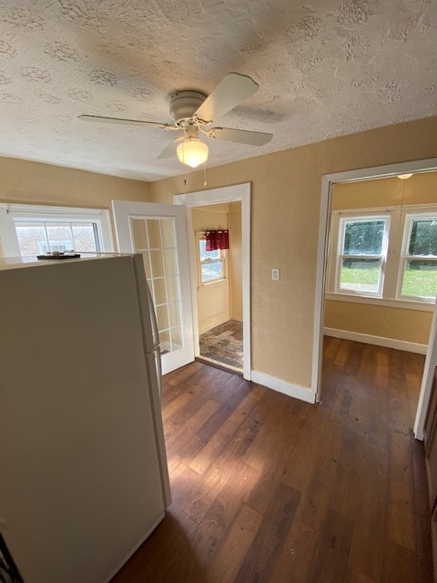 216-218 W Parkwood Dr