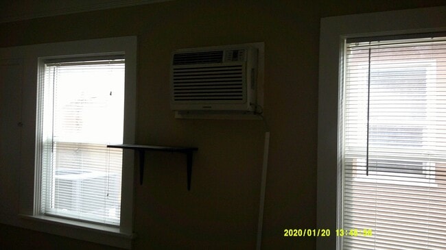 Photo - 104 E Walnut Ave