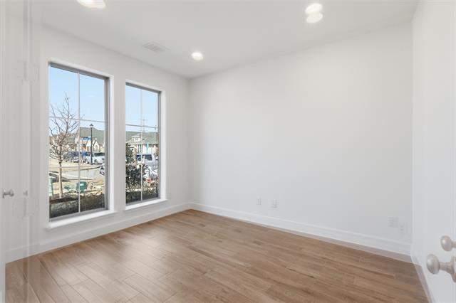 Photo - 2605 Fargo Pl