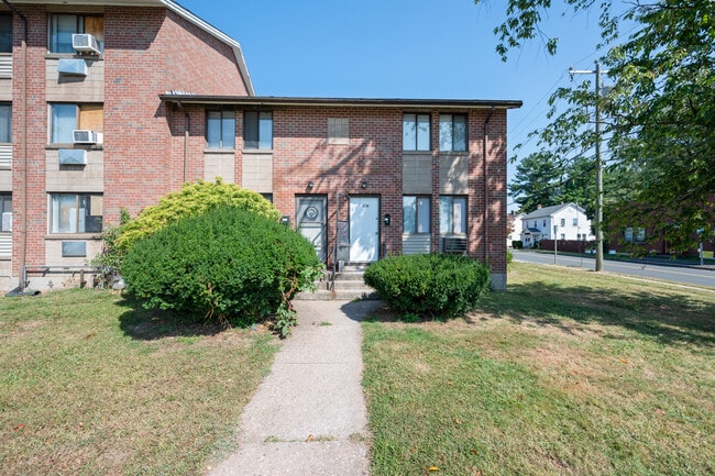 Photo - 20 Henderson Dr Townhome