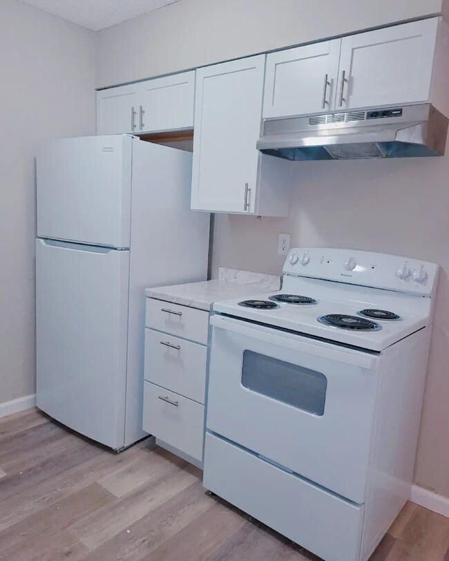 Knollwood Apartments