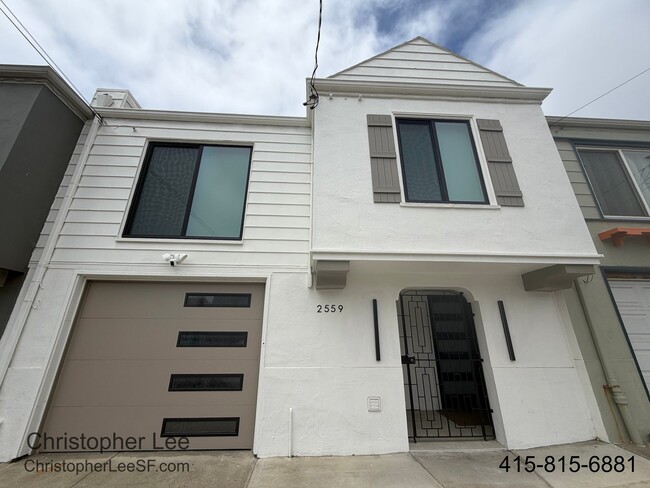 Building Photo - 2559 47th Ave