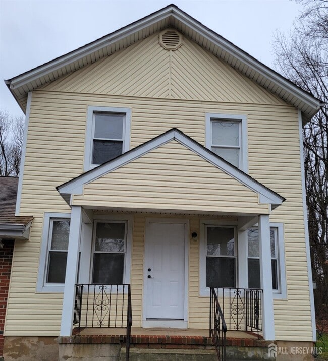 Photo - 3099 Highway 516 House