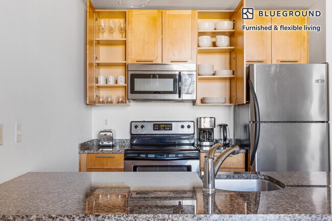 Photo - 2303 14th St NW Unidad FL8-ID520