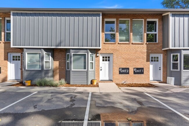 Building Photo - 1624 Banyan Dr