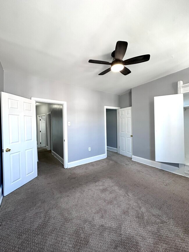 Photo - 1832 Dudley St