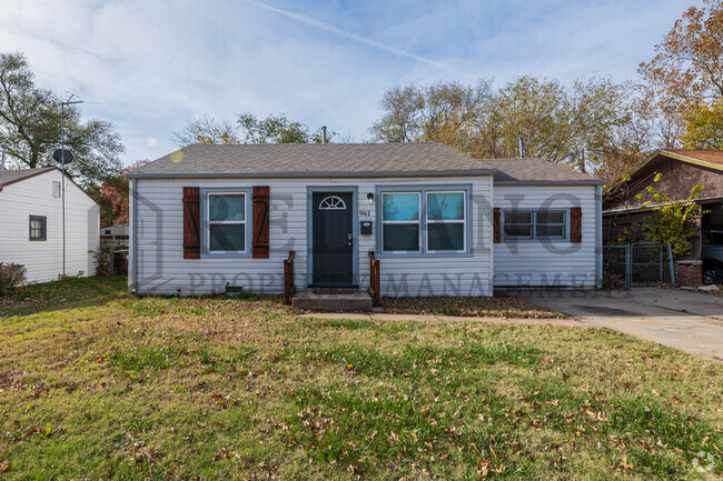 Building Photo - 961 Pineridge St Rental