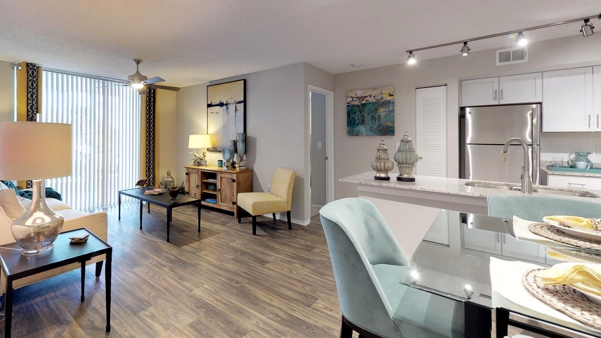 Photo - The Lakes at Deerfield Apartments