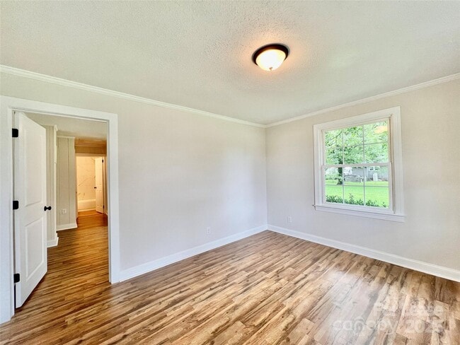 Photo - 5200 Statesville Rd