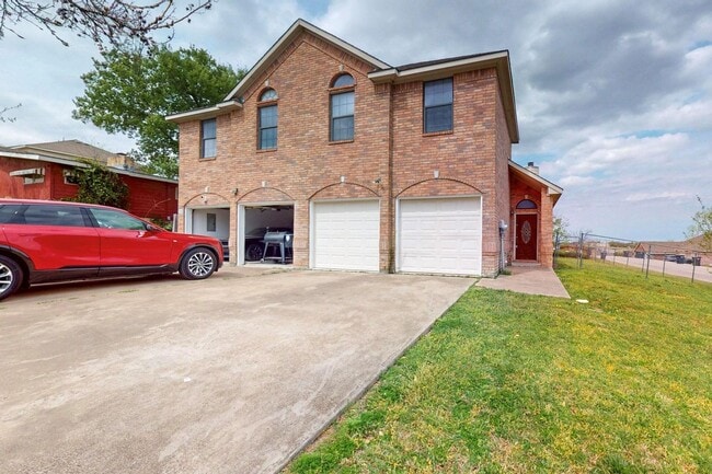 8002 Arbor Ave