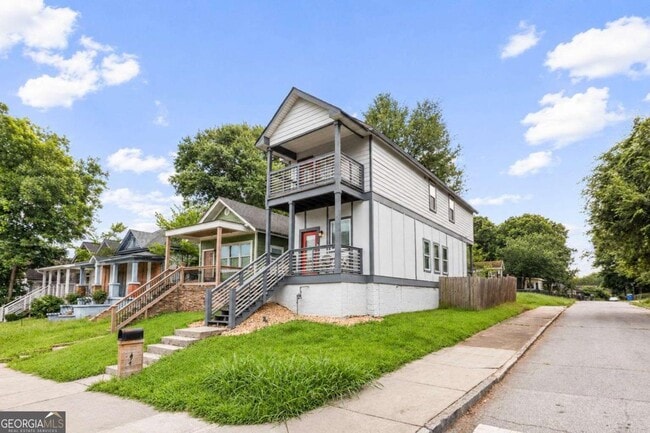 Photo - 494 Rockwell St SW