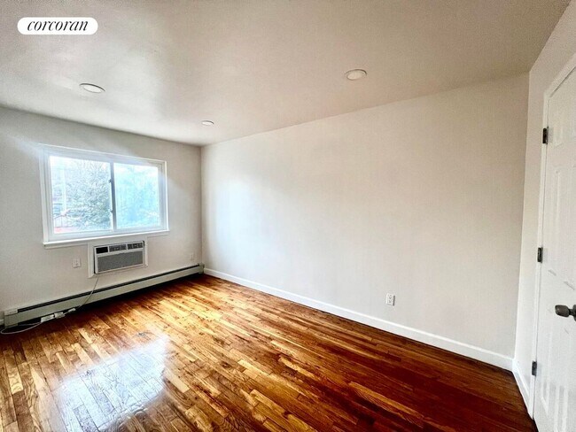 Photo - 1632 E 94th St