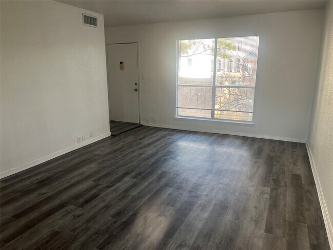 Photo - 3303 W Greenridge Dr Unidad True
