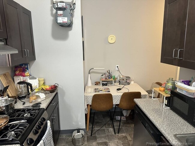 Photo - 153 Kelton St Unit 3