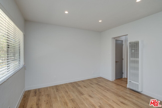 Photo - 4140 Grand View Blvd Unidad 15