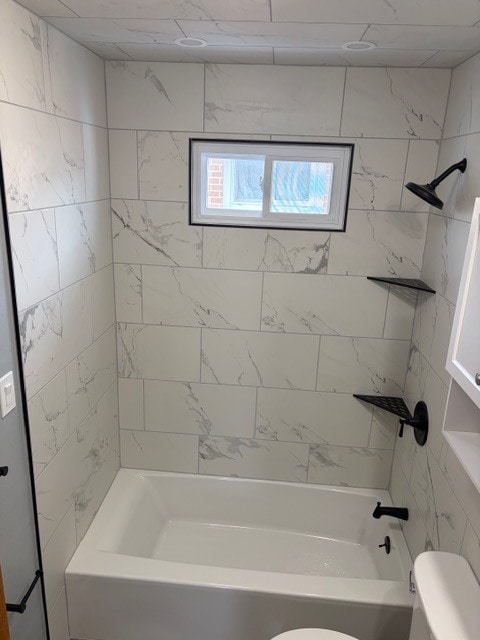 Photo - 105 Kinamrok St Unidad 105