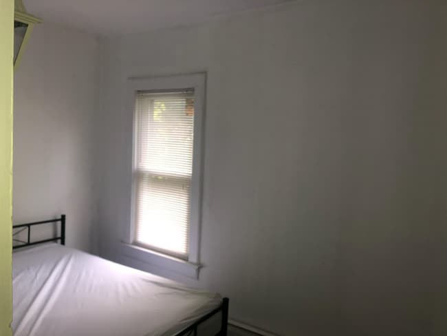 Building Photo - 67 Schubert St Rental
