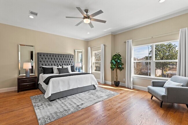 Photo - 2211 Silverbonnet St