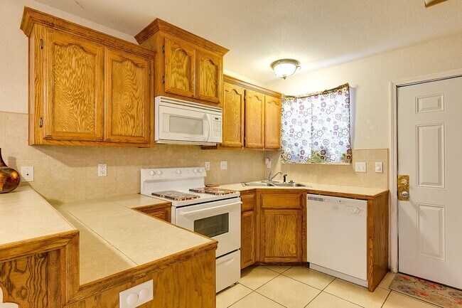 Photo - 107 S Ridge Ln