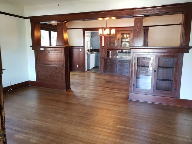 Building Photo - 495 Gaviota Ave Unit 495