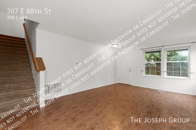 Photo - 307 E 88th St