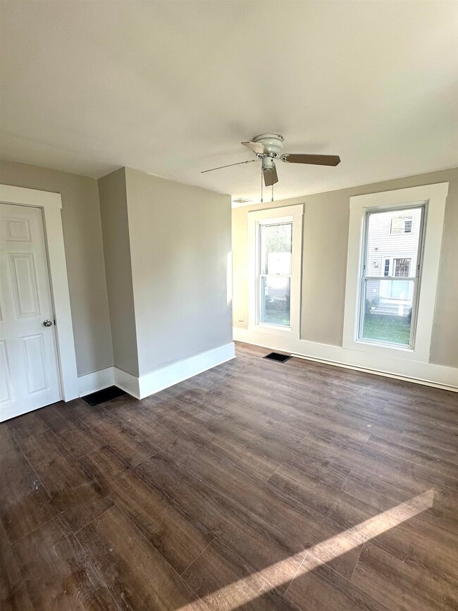 Photo - 111-113 Portland Ave Unit B