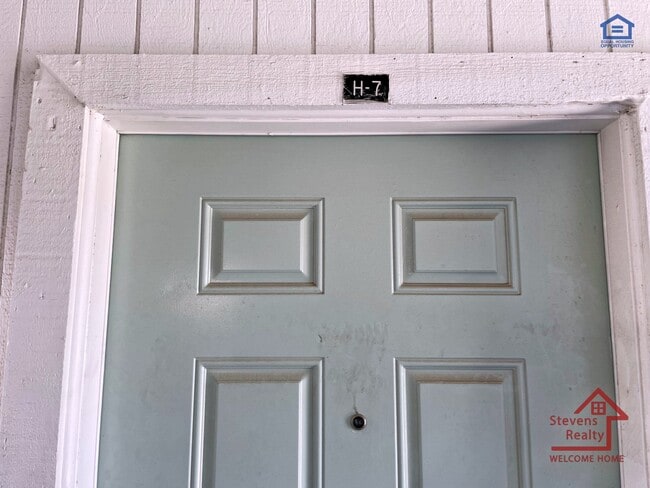 Photo - 2111 NW Lindy Ave Apartment Unit H7