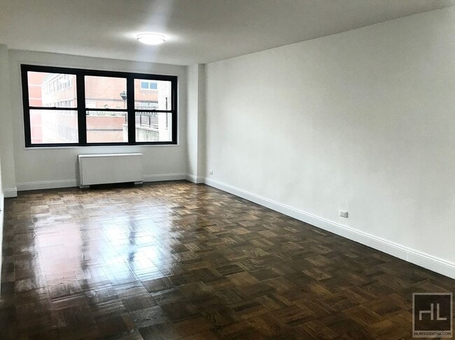 Building Photo - 5 AVENUE Unit 15G