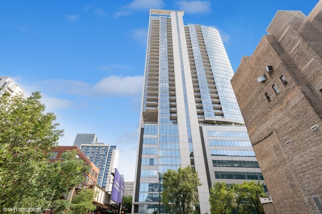 Photo - 303 W Ohio St