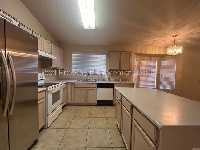 Photo - 2335 E Aire Libre Ave