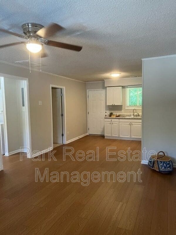 Photo - 114 Bim St